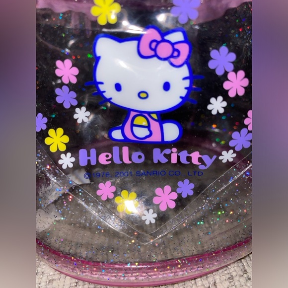 Vintage 2001 Sanrio Hello Kitty plastic cosmetic bag - Picture 2 of 7